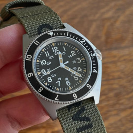 THE GENERAL SERVICE STRAP: [Set]