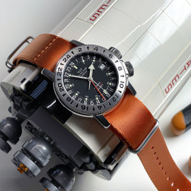 THE PARADE: SKYLAB STRAP