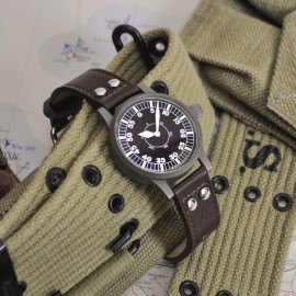 THE NAV-39 2-PIECE LEATHER STRAP